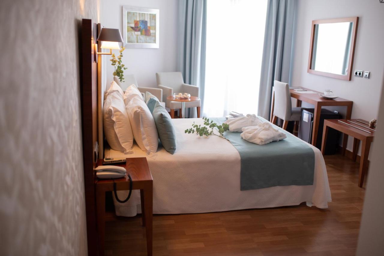 Hotel El Trebol Carboneras Bagian luar foto